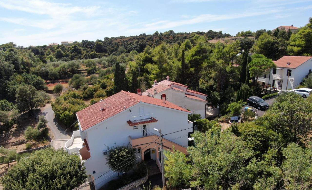 Guest House Violeta Palit Екстериор снимка