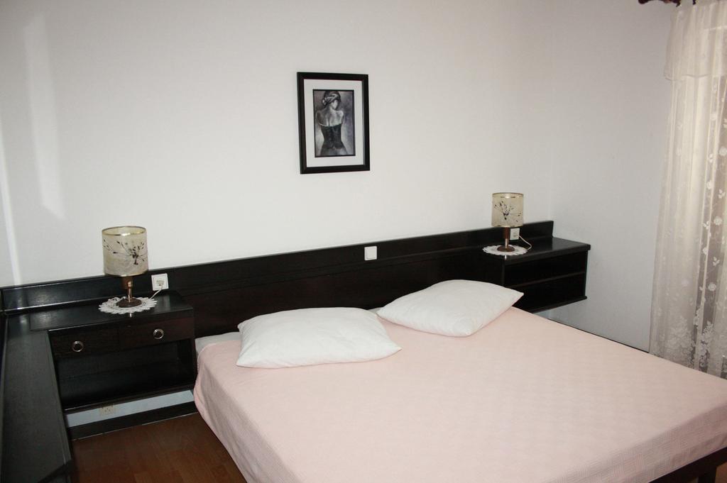 Guest House Violeta Palit Екстериор снимка