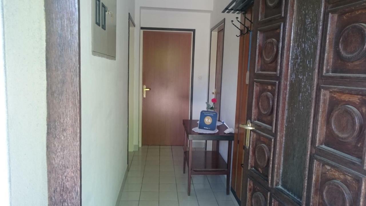 Guest House Violeta Palit Екстериор снимка